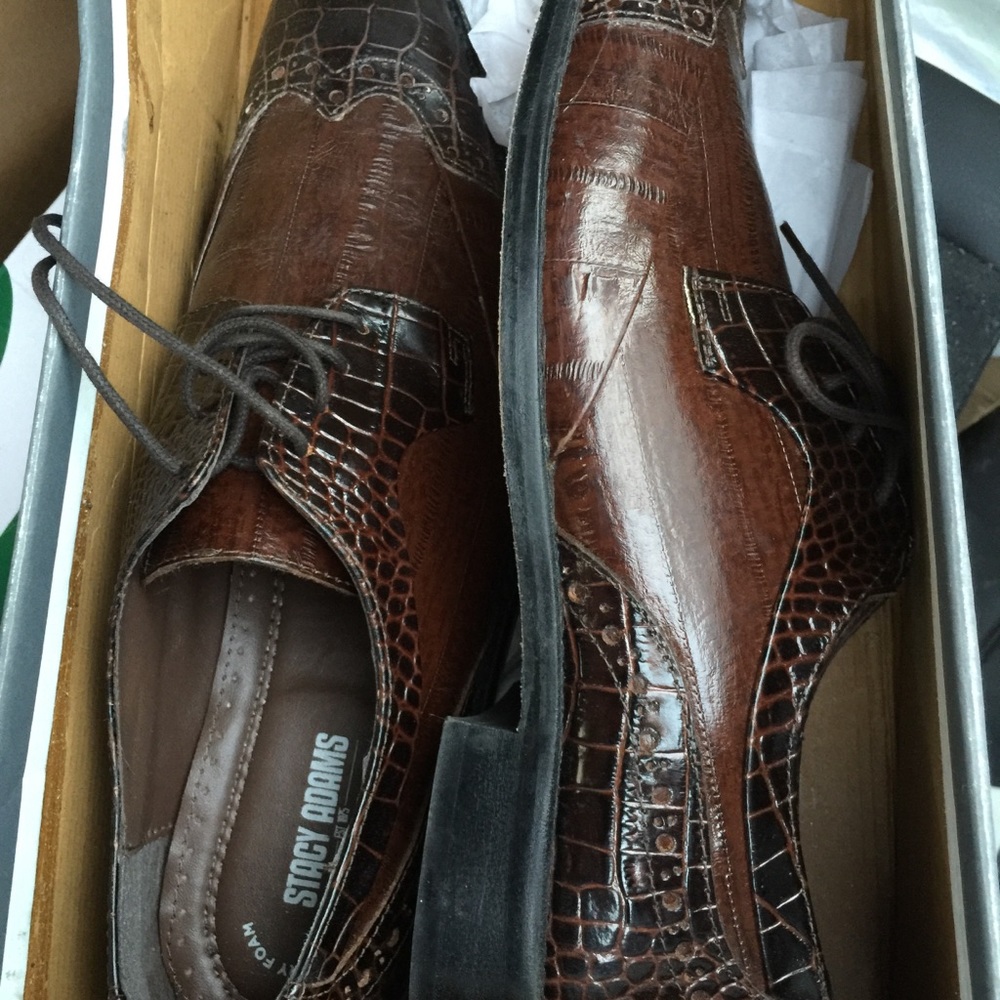 Men’s wing tips